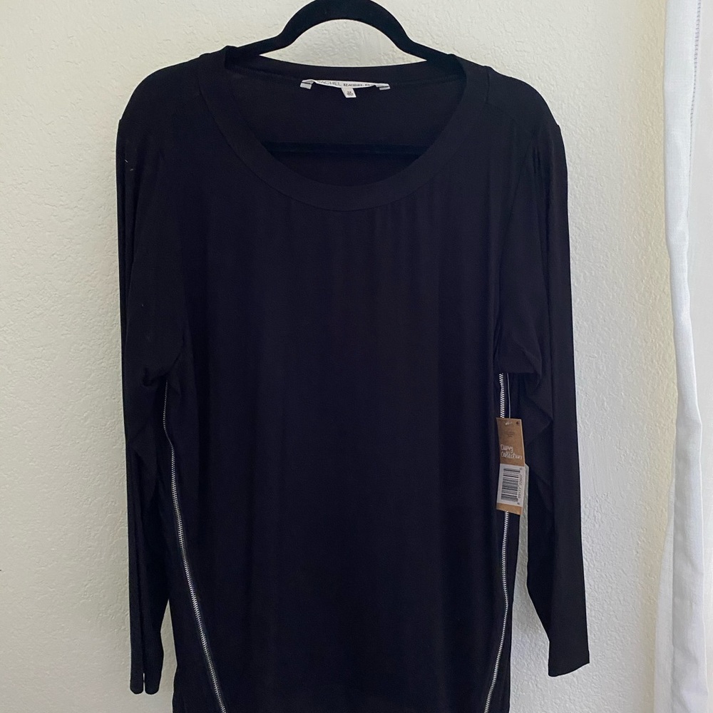 long sleeve black top with zippers